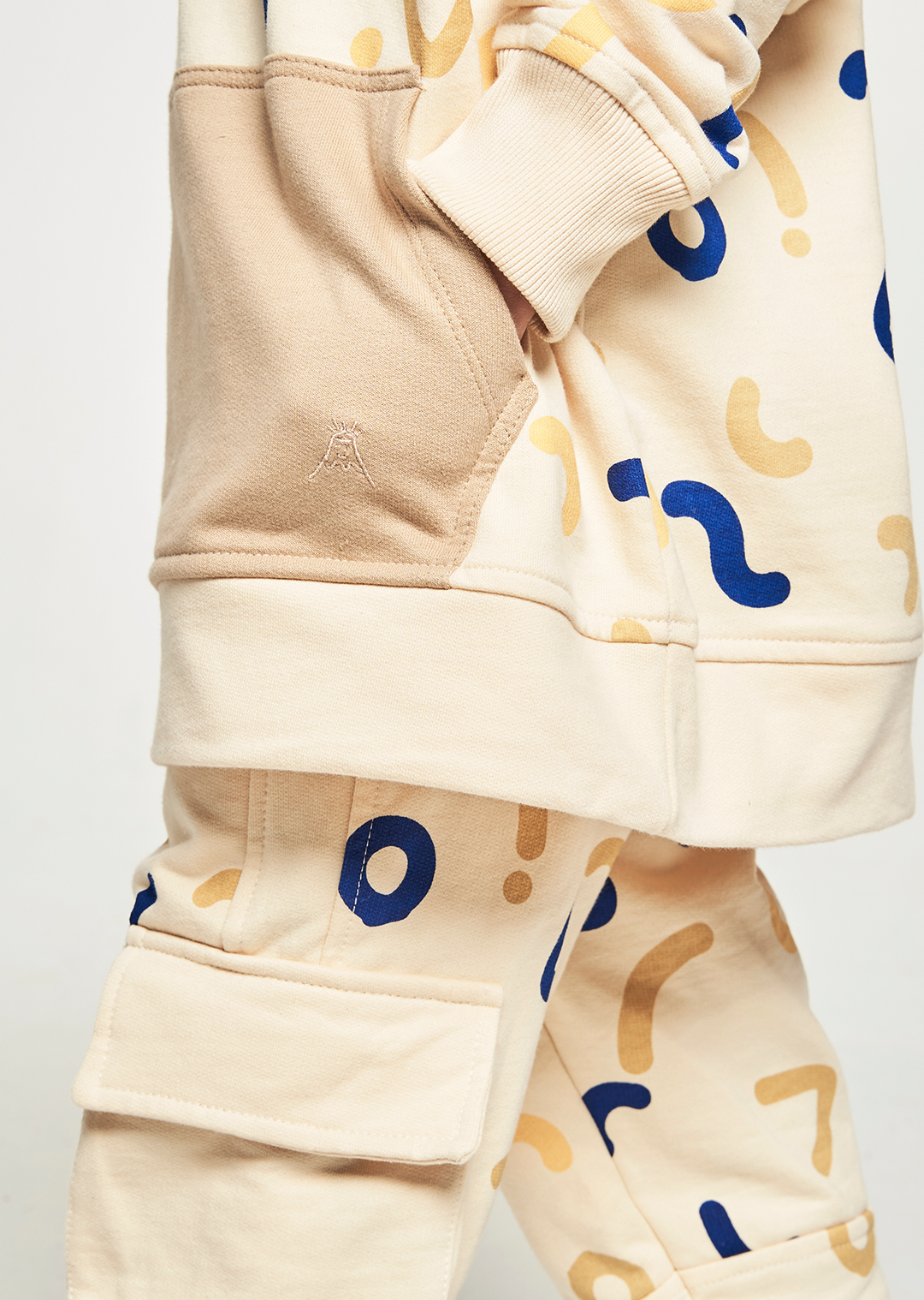 Buzo Súper Volcánico Beige/Iris