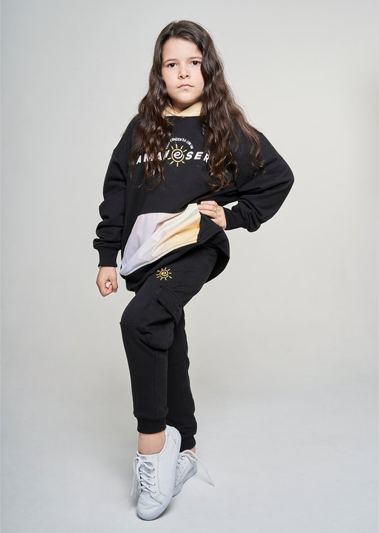 Sudadera Aman-e-Ser Negra