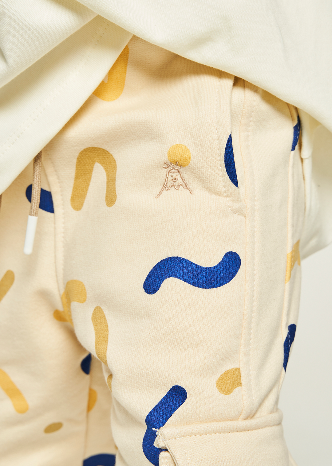 Sudadera Súper Volcánico Beige/Iris